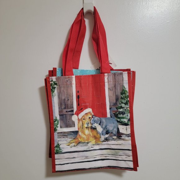 TJ Maxx 4 Reusable Bags NWT - Picture 2 of 3